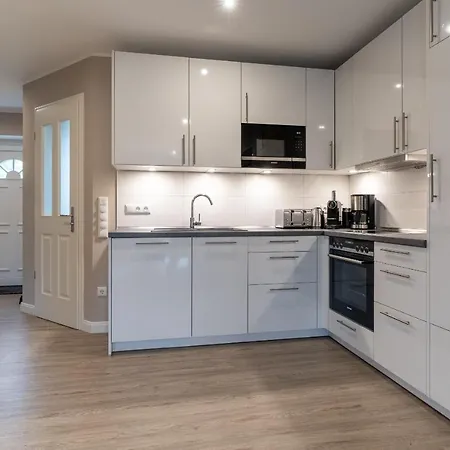 Summer Diek Reetdachhaus Summerdiek 10 Дом отдыха Санкт-Петер-Ординг