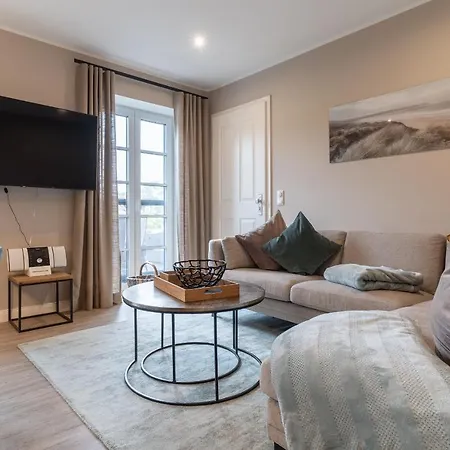 Summer Diek Reetdachhaus Summerdiek 10 Дом отдыха *